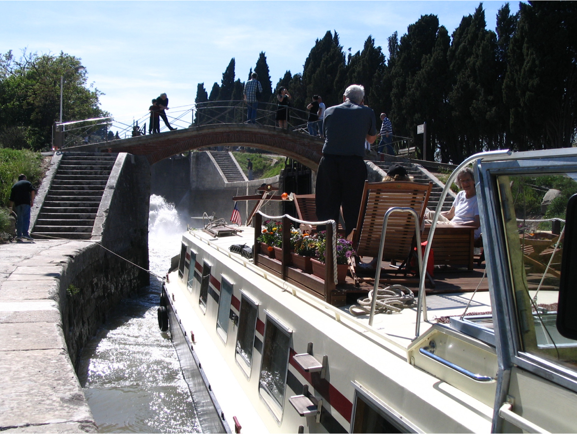 guests sun deck locks canal midi barge Beatrice cruises