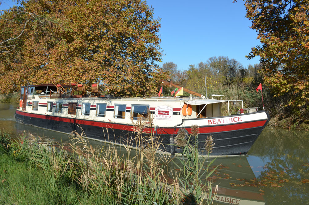 hotel barge Beatrice autumn cruises