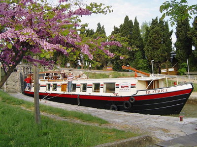 hotel barge cruises canal du midi